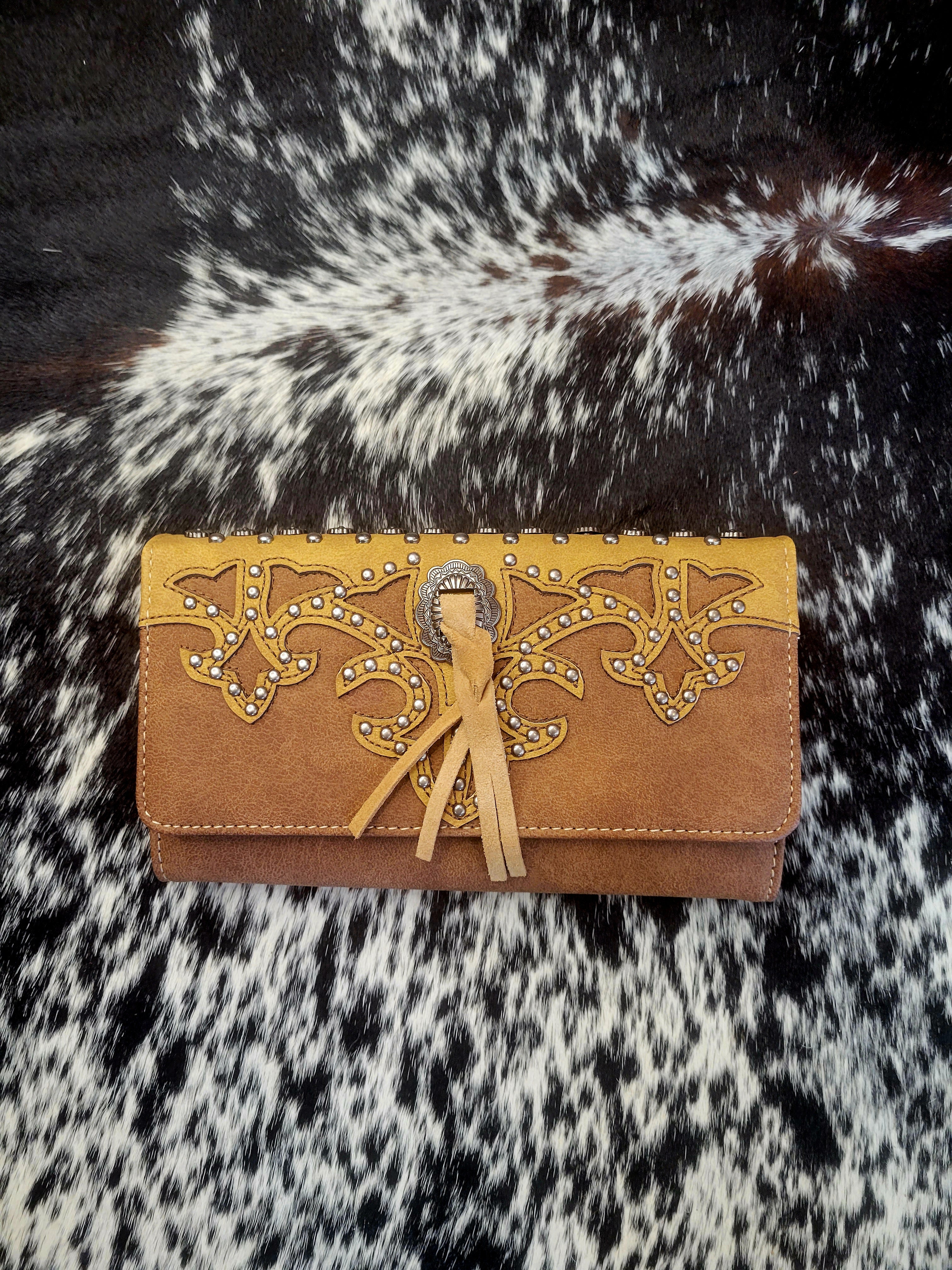 Simply Western Wallet